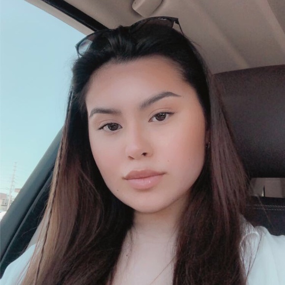 Meet your Posher, Armanda - Picture 1 of 1